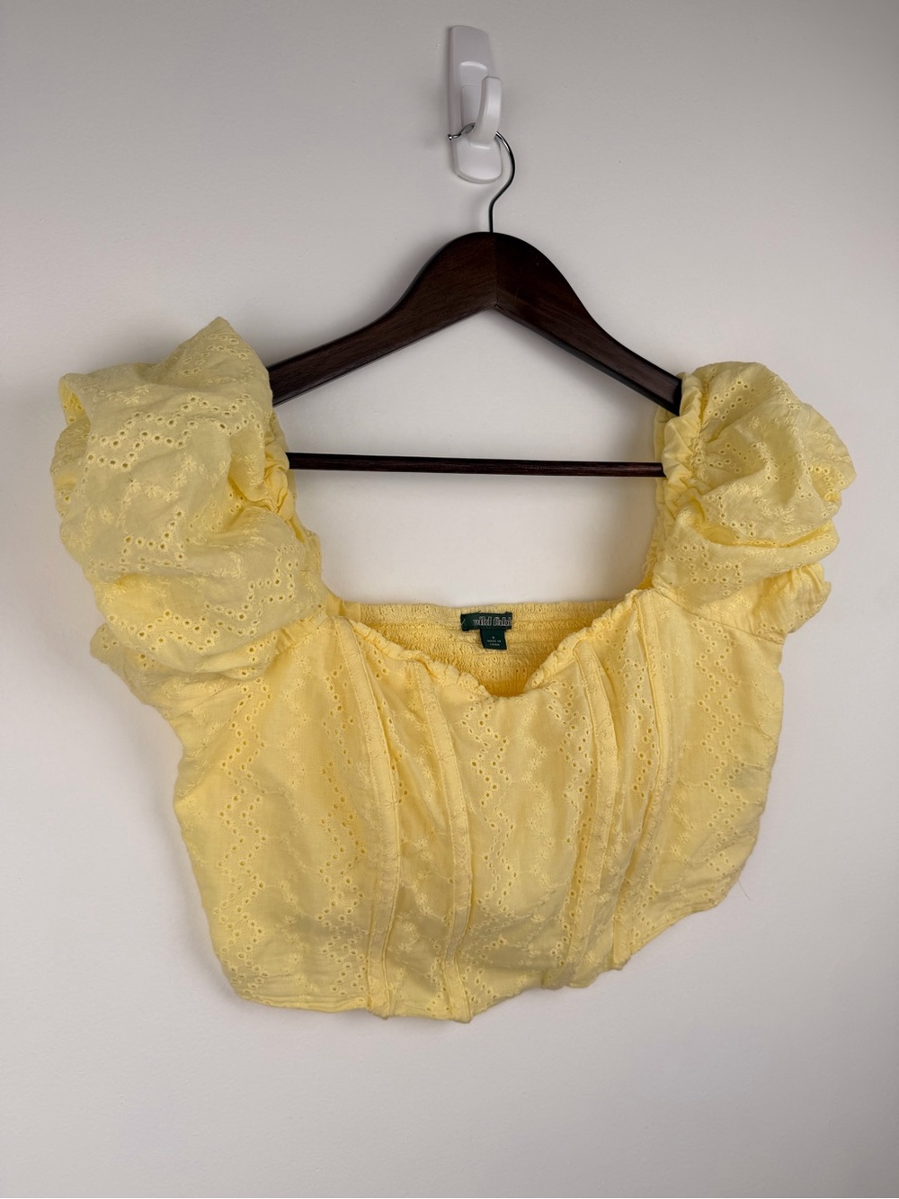 Wild Fable Womens Small Yellow Eyelet Puff Sleeve Crop Top Smocked Cottagecore - Picture 3 of 7